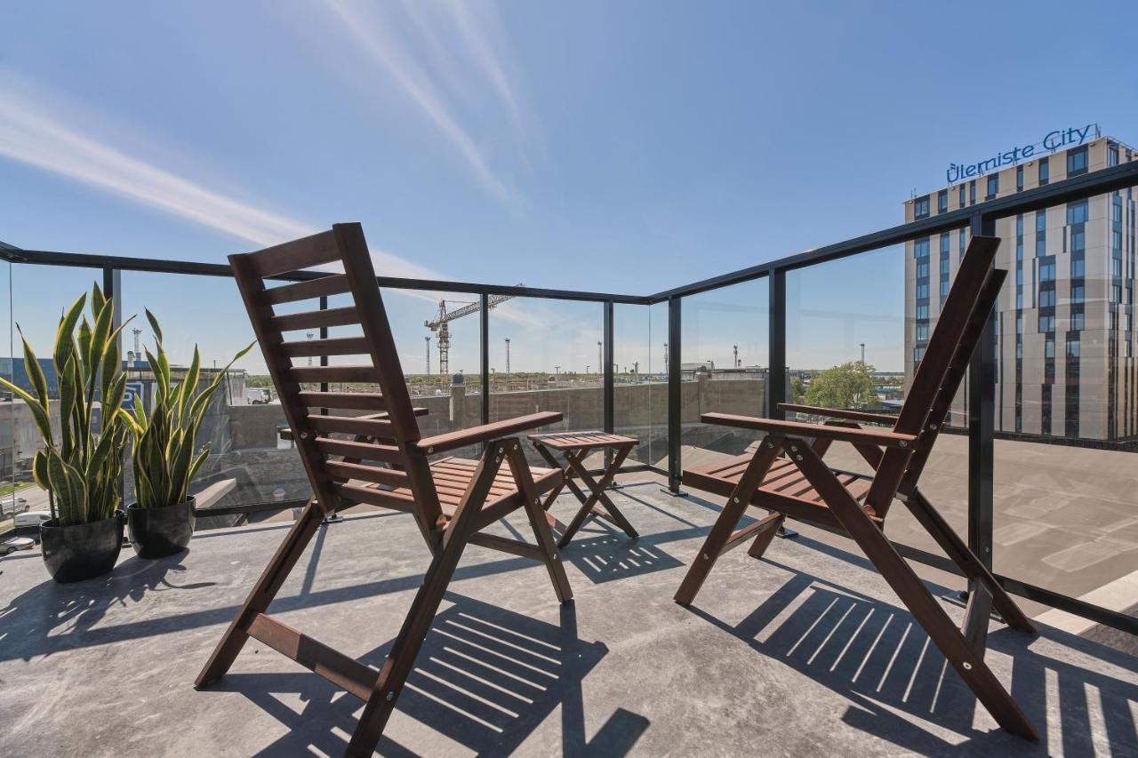 Studio Balcony