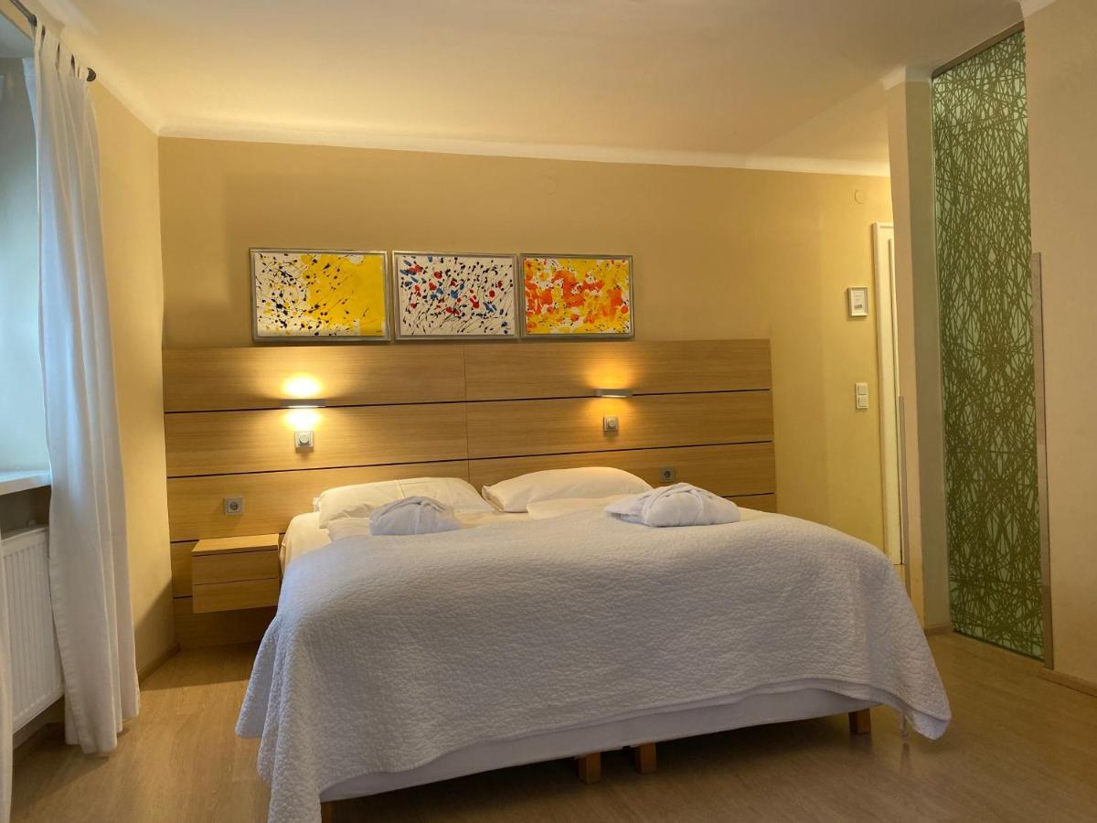 Double Room,1175184344:JPEG