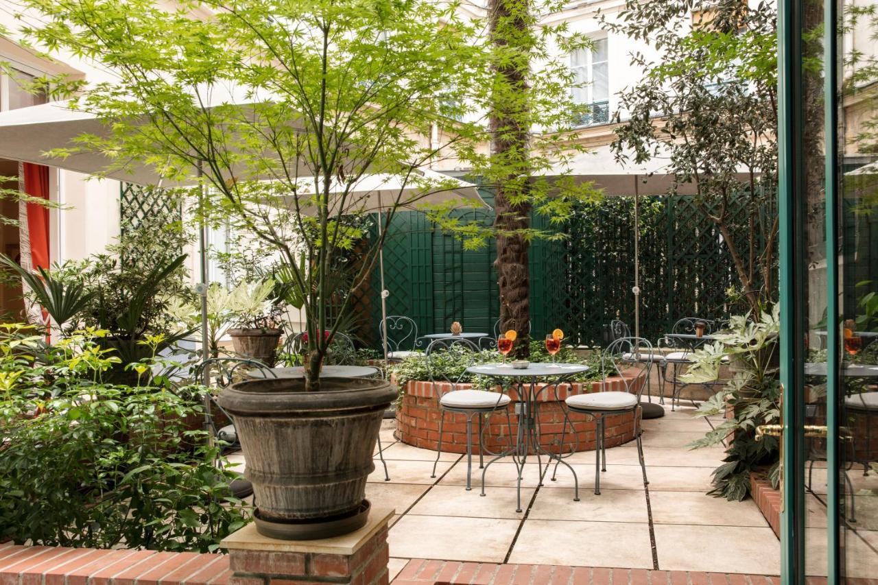 Family Room Garden View