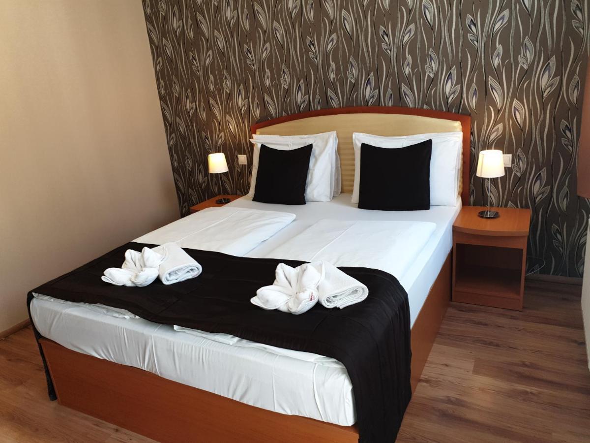 Standard Double Room,1433491312:JPEG