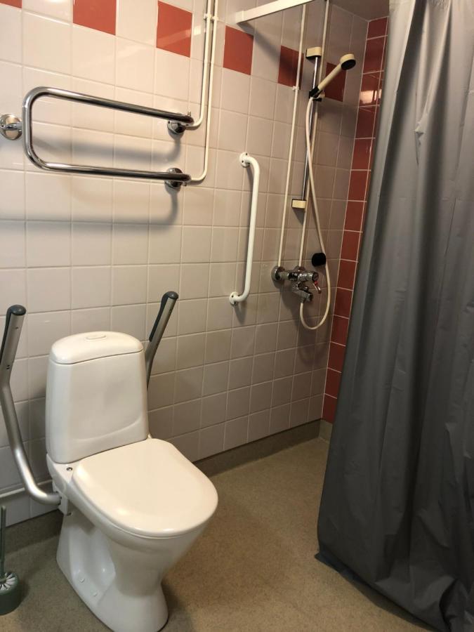 Budget - Yhden hengen huone