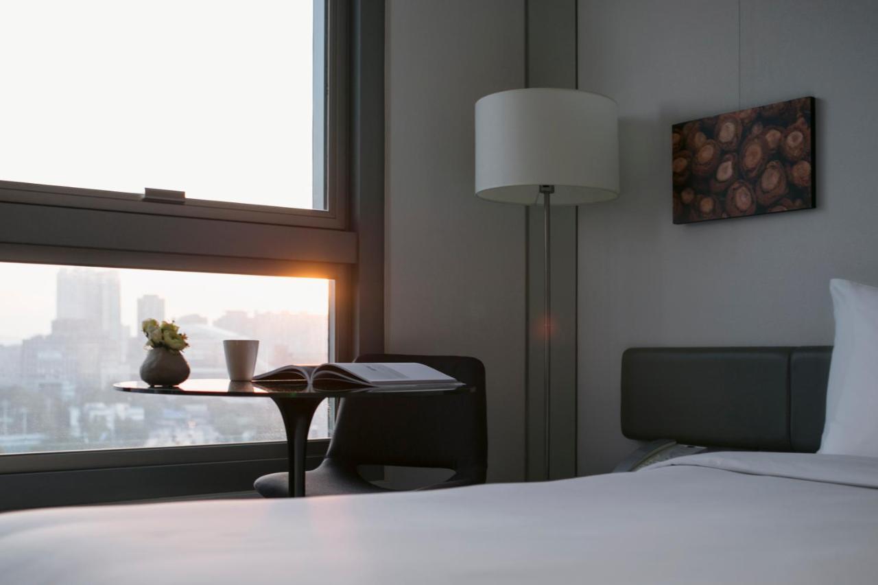 Sunrise Deluxe King Room,1017291337:JPEG
