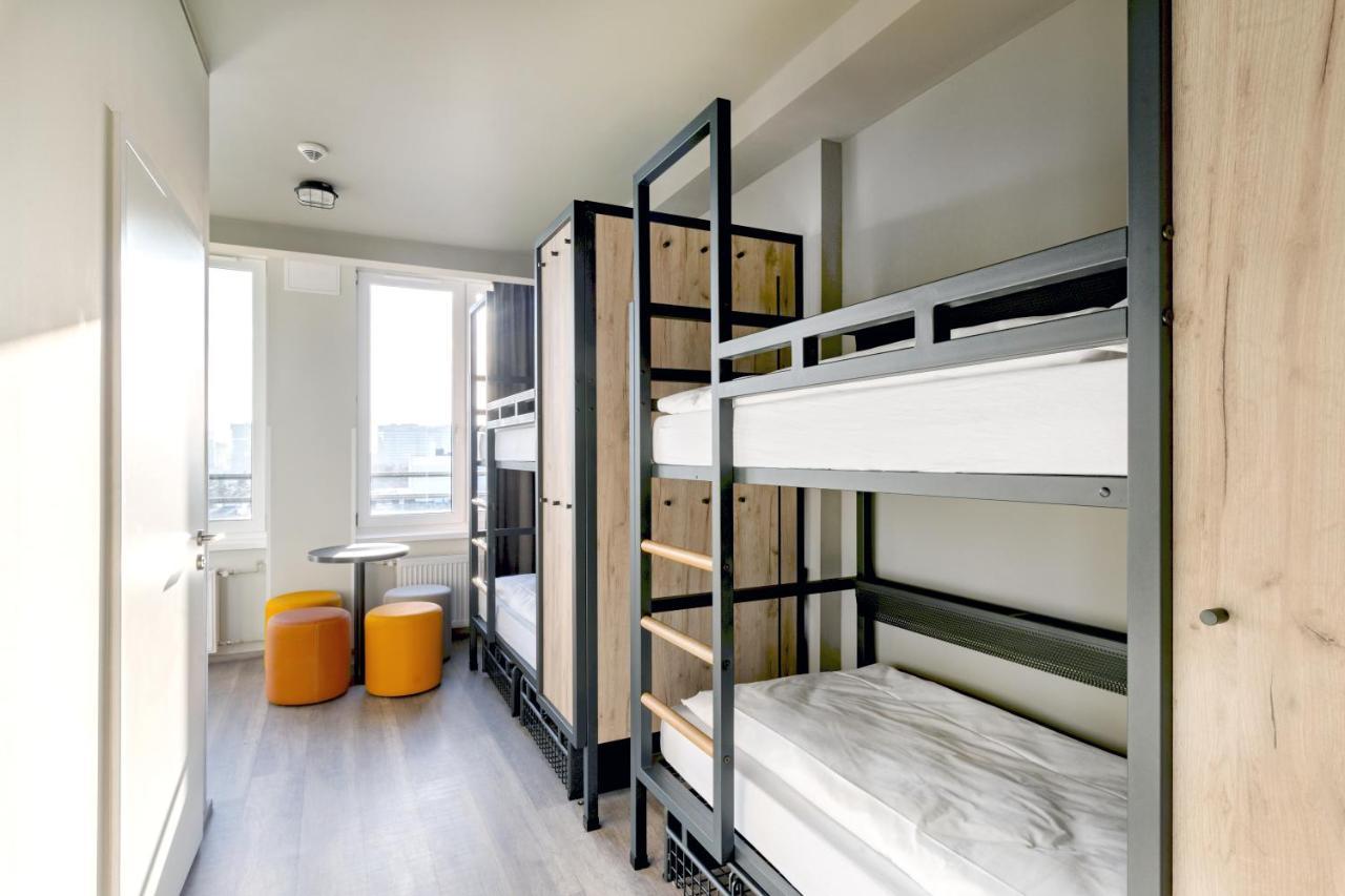 Bed in 6-Bed Dormitory Room,818976674:JPEG