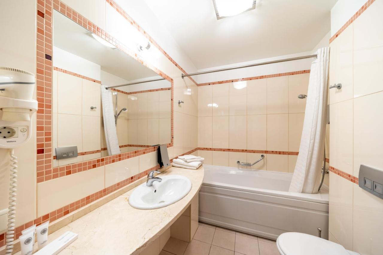 Standard Triple Room,1026204295:JPEG