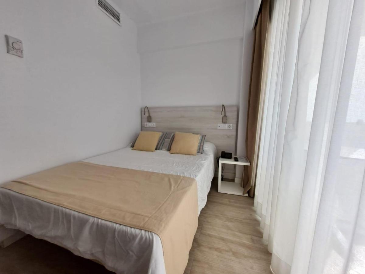 Single Room,1306781818:JPEG