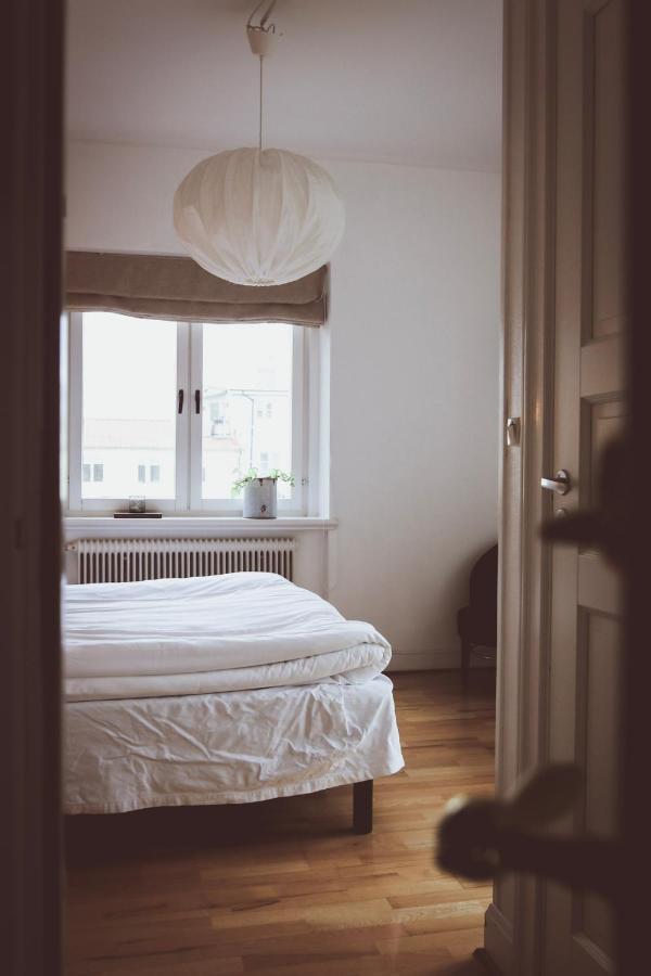 Enkelrum Budget med ett litet badrum