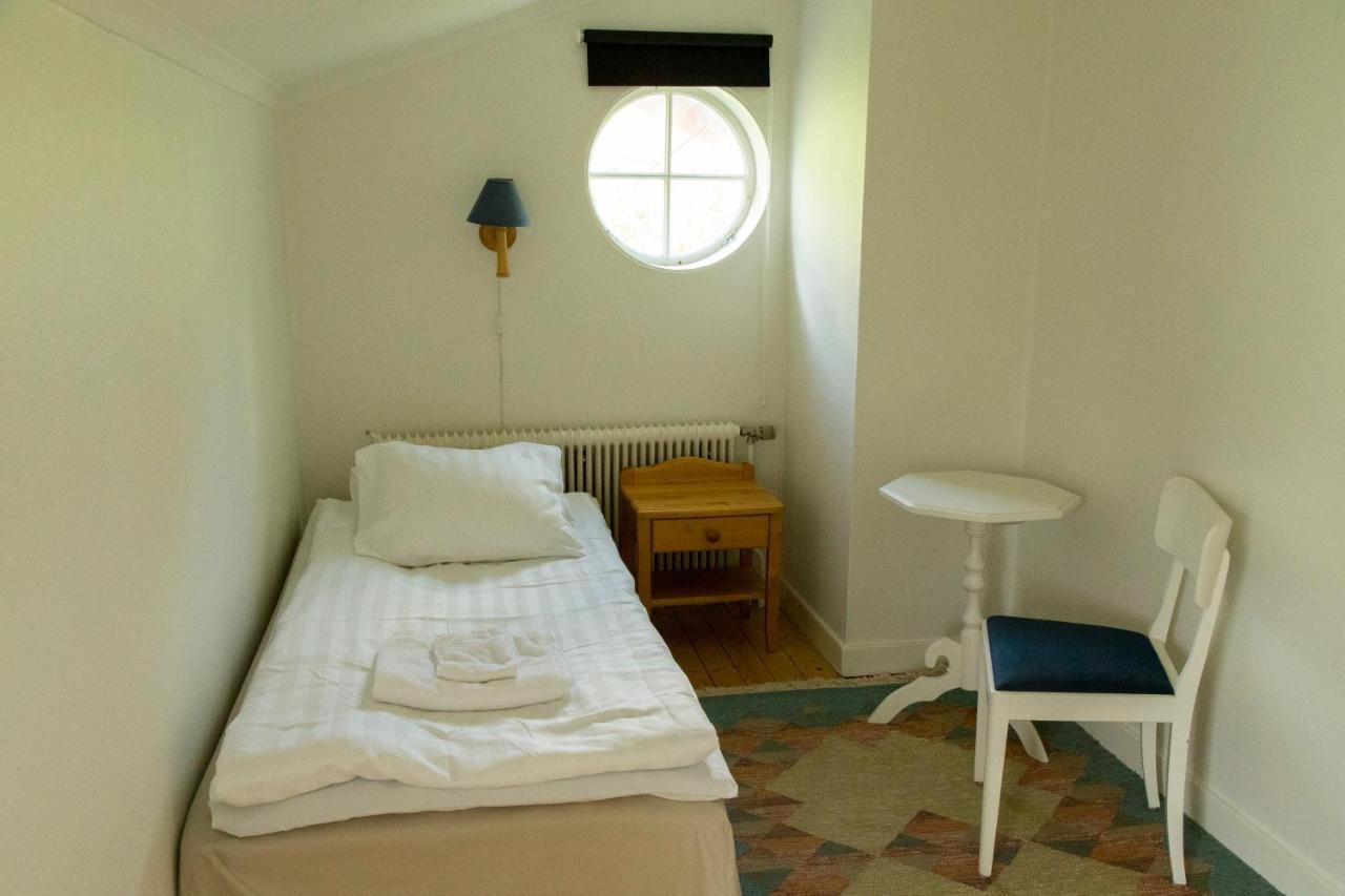 Single Room,1039614934:JPEG