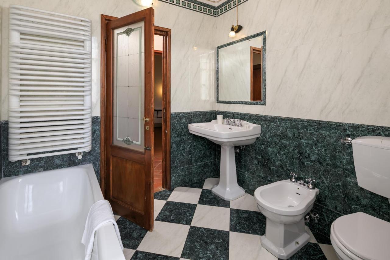 Two-Bedroom Apartment,1037866960:JPEG