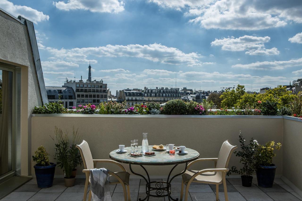 Junior Suite with Terrace and Eiffel Tower View,1040502955:JPEG