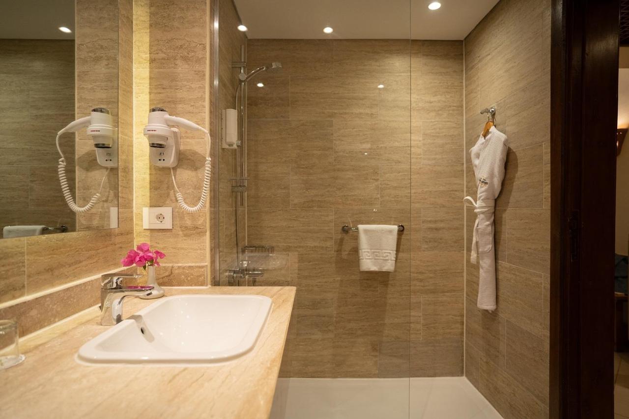 Duplex Suite - Adult Only