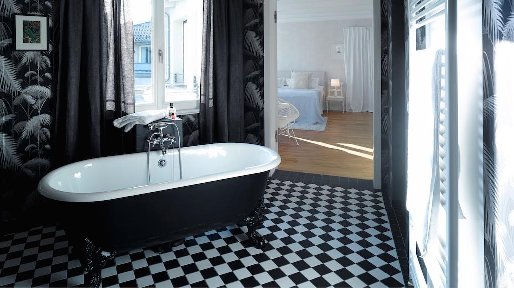 Three-Bedroom Penthouse with Rooftop Terrace,106965801:JPEG