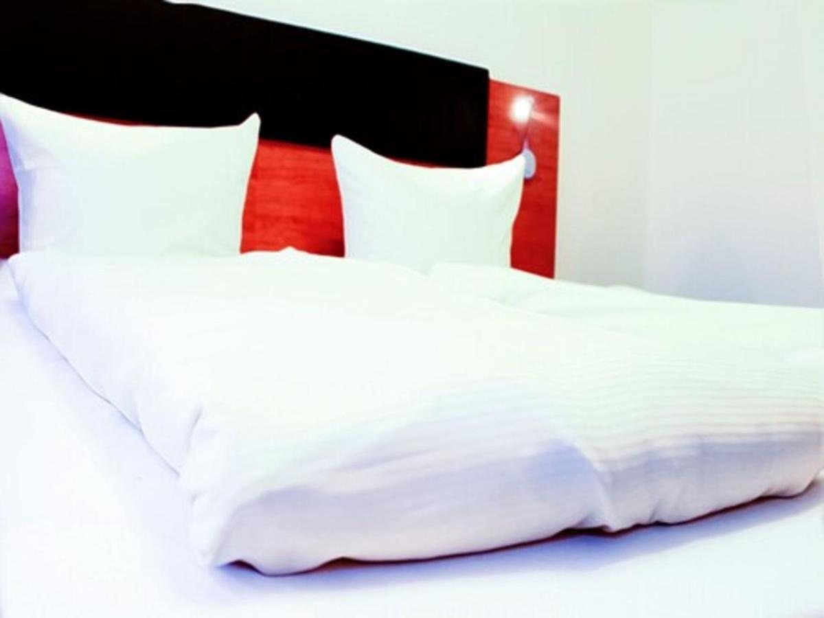 Superior Single Room,1276908601:JPEG