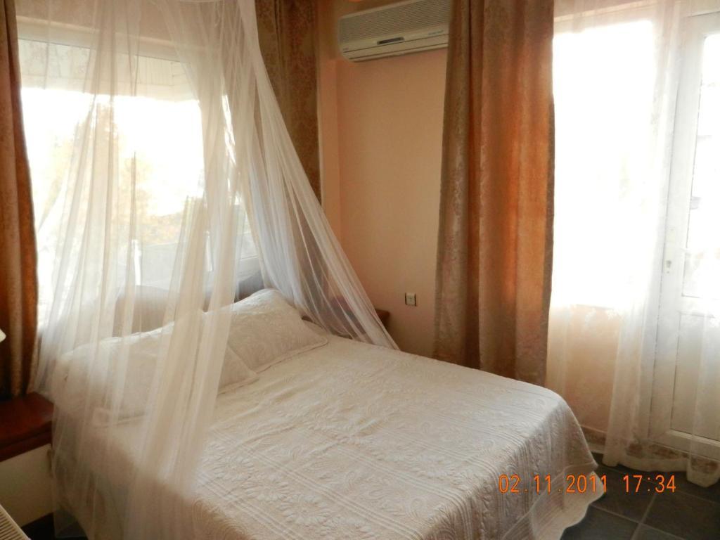 Deluxe Double Room,16835699:JPEG