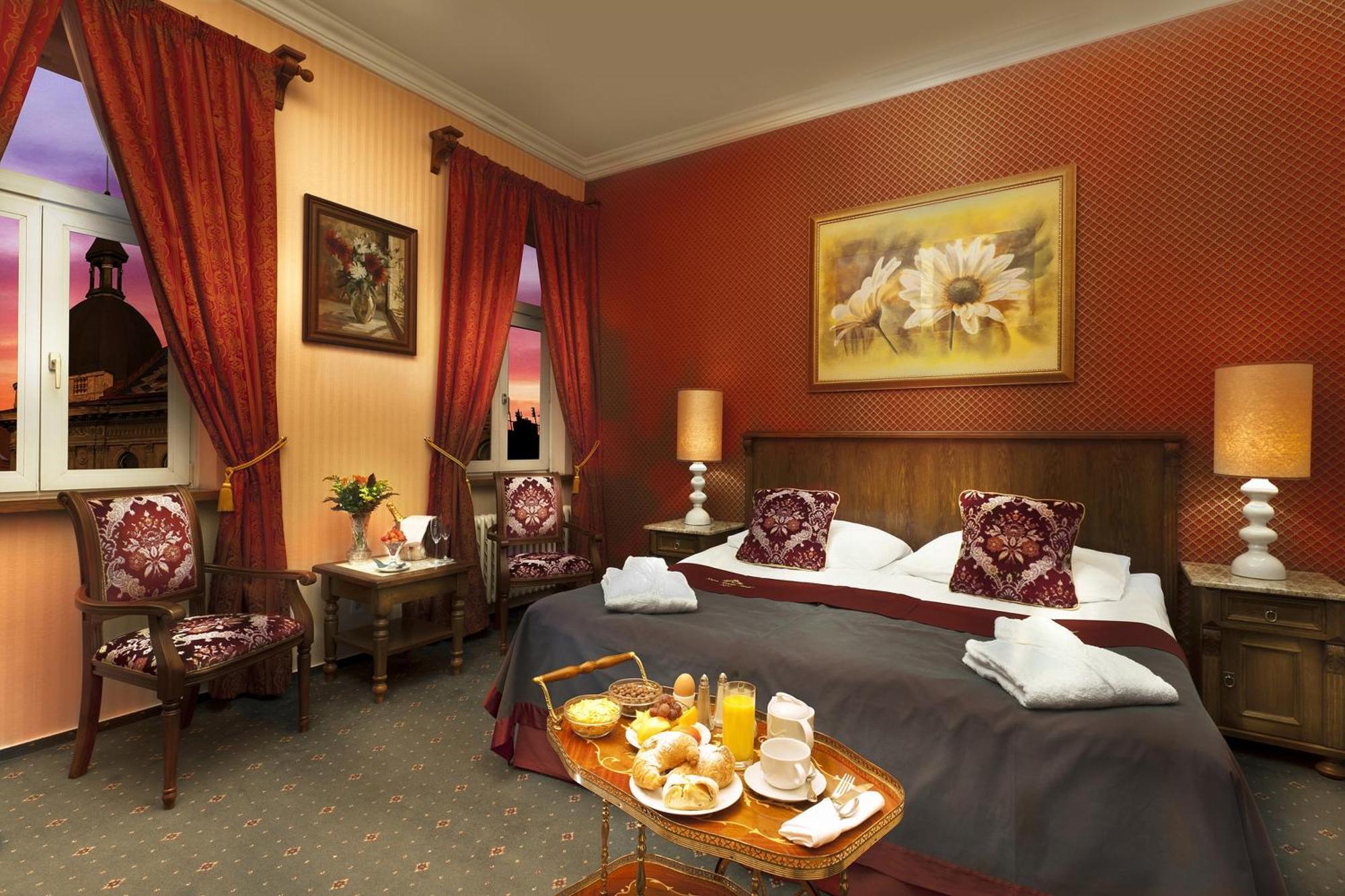 Deluxe Suite,1433506324:JPEG