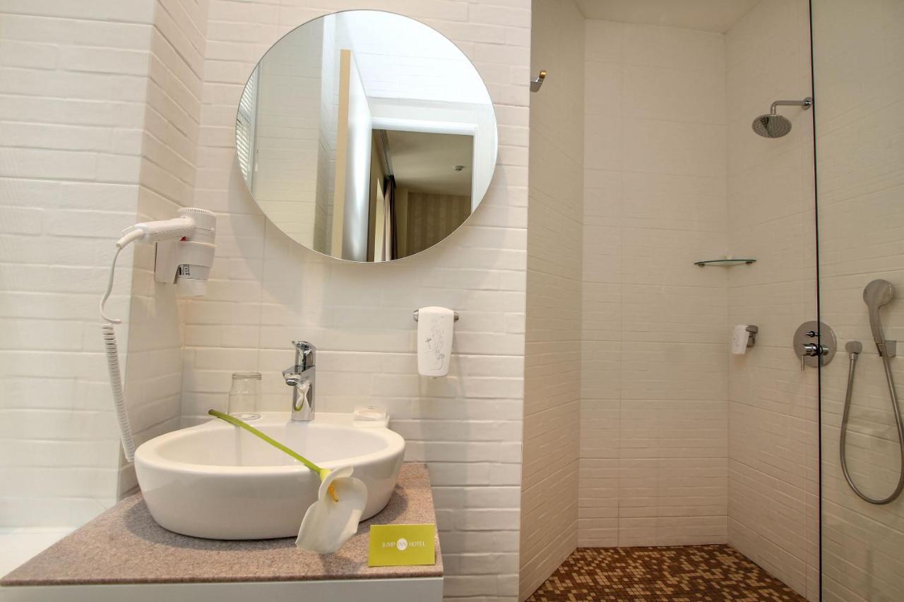 Single Room,1277997208:JPEG