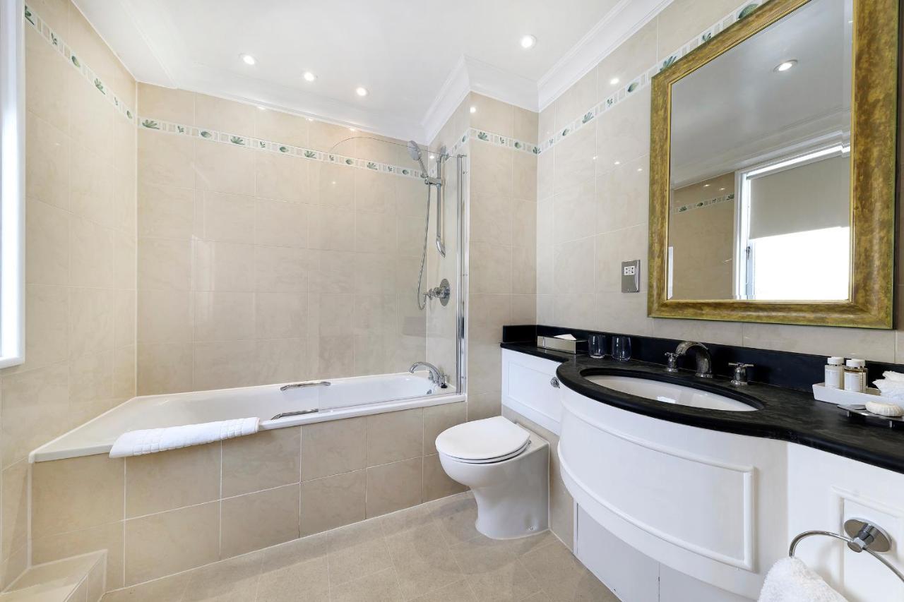 Luxury Two-Bedroom Apartment,1558259947:JPEG