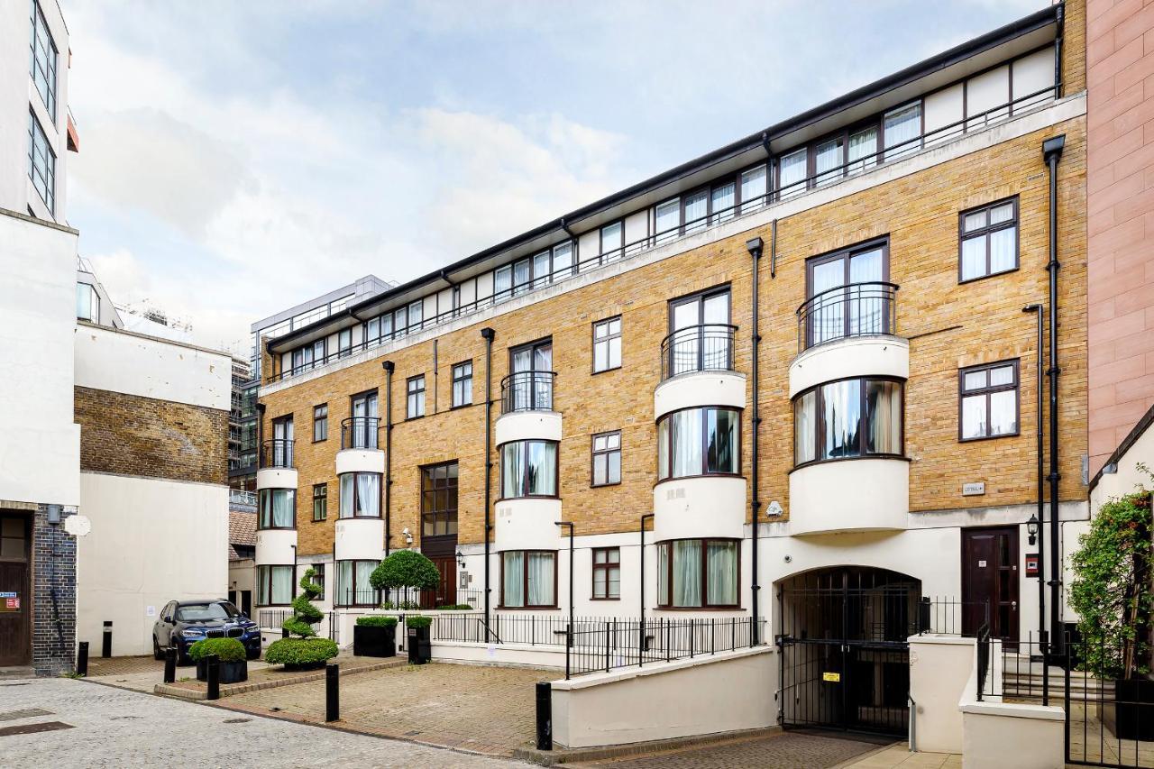 Luxury One Bedroom Apartment