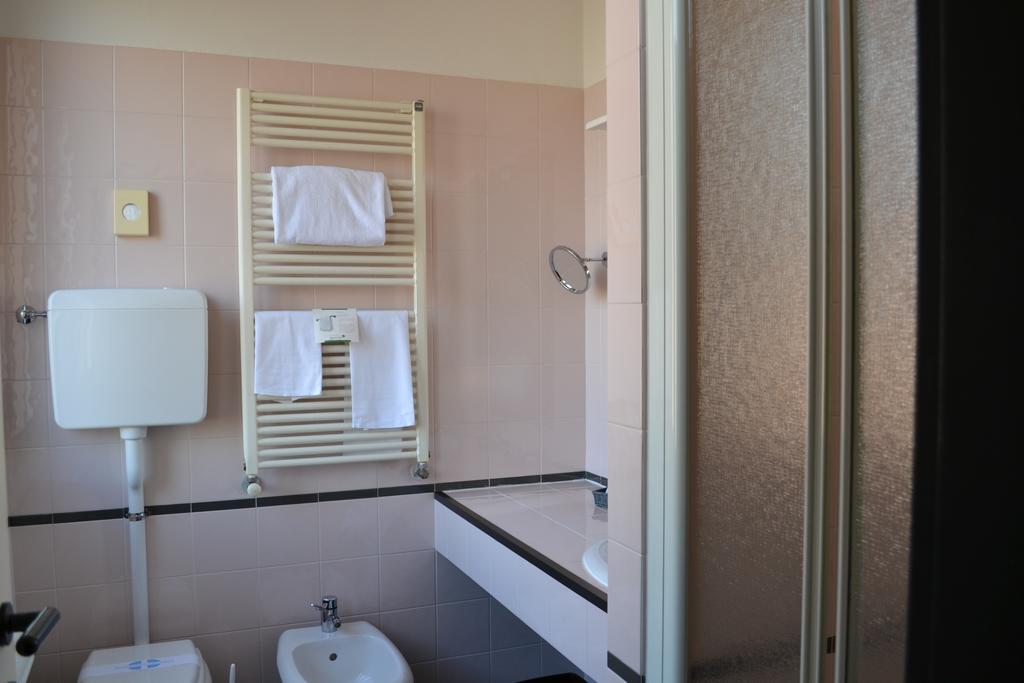 Economy Single Room,1274477092:JPEG