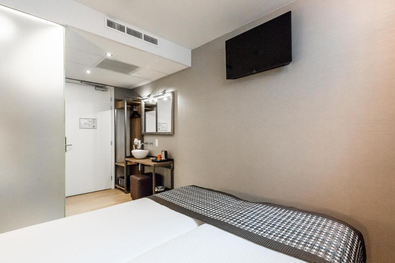 Souterrain Twin Room no window