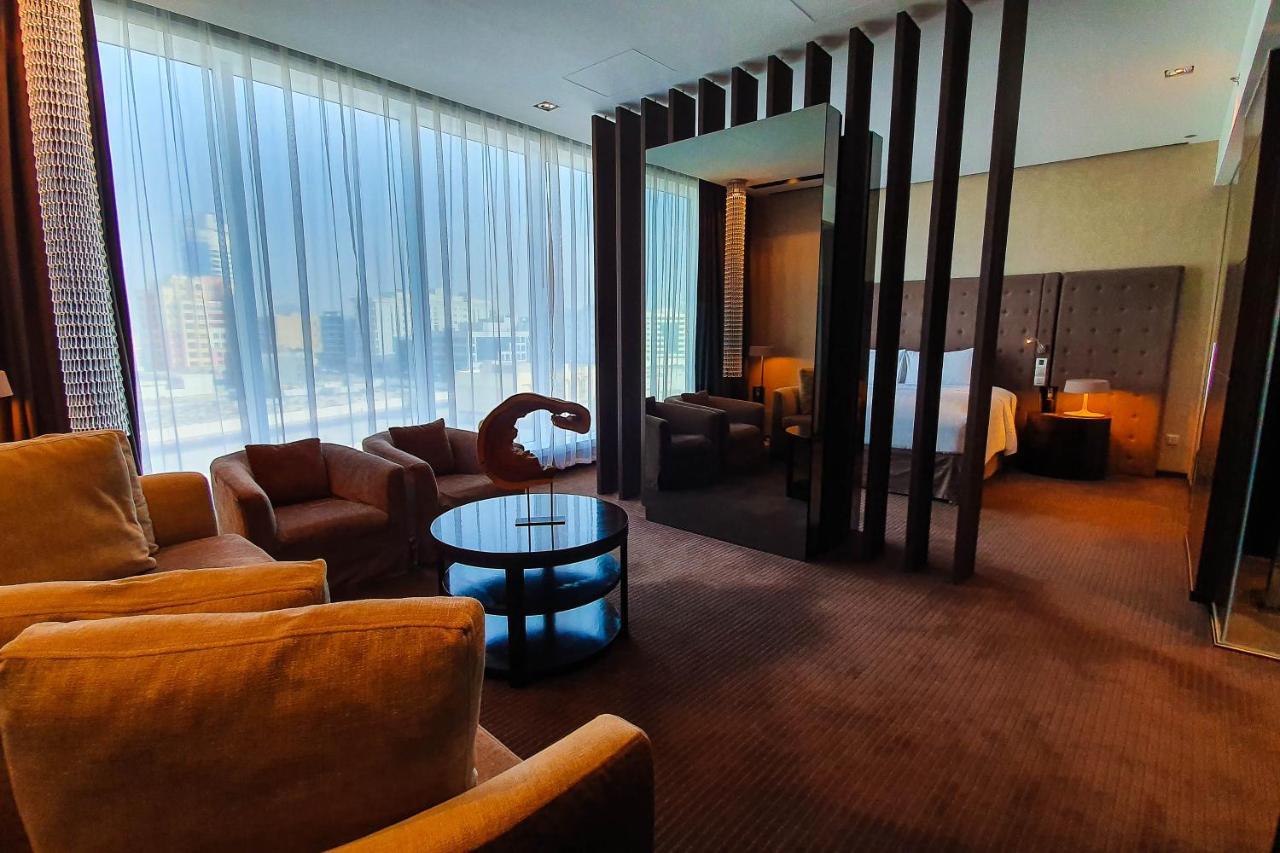Junior King Suite - Non-Smoking,1117189536:JPEG