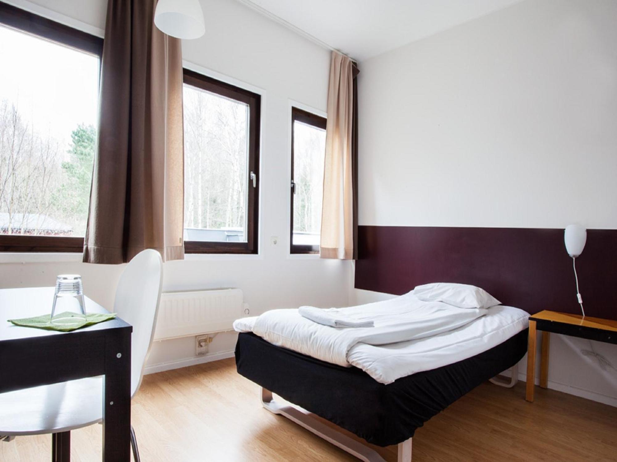 Single Room,1210157584:JPEG