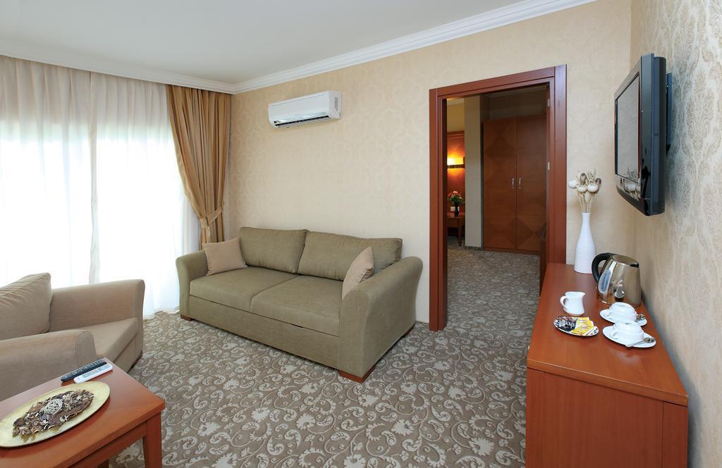 Junior Suite,1589105262:JPEG