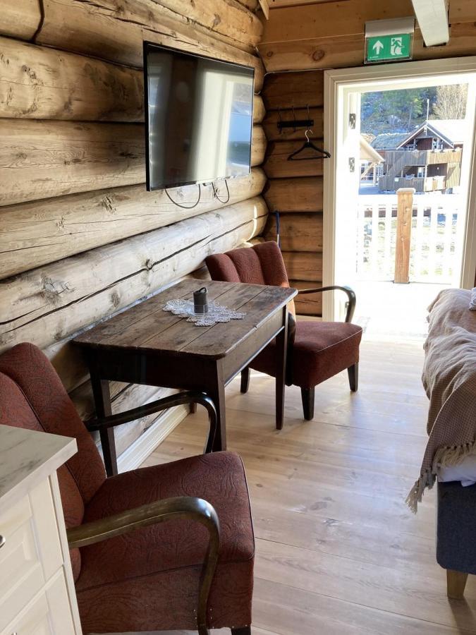 Ettromsleilighet med sjøutsikt