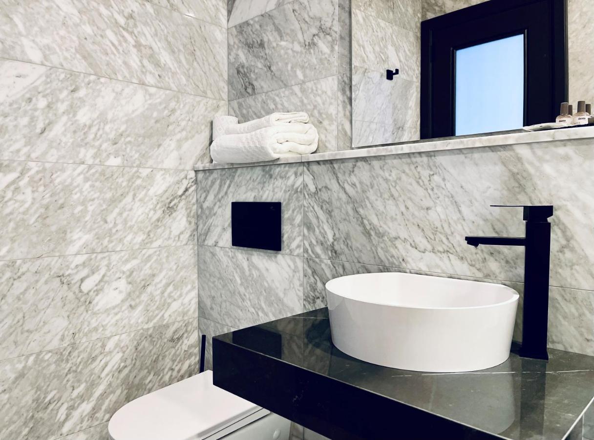 Queen Suite