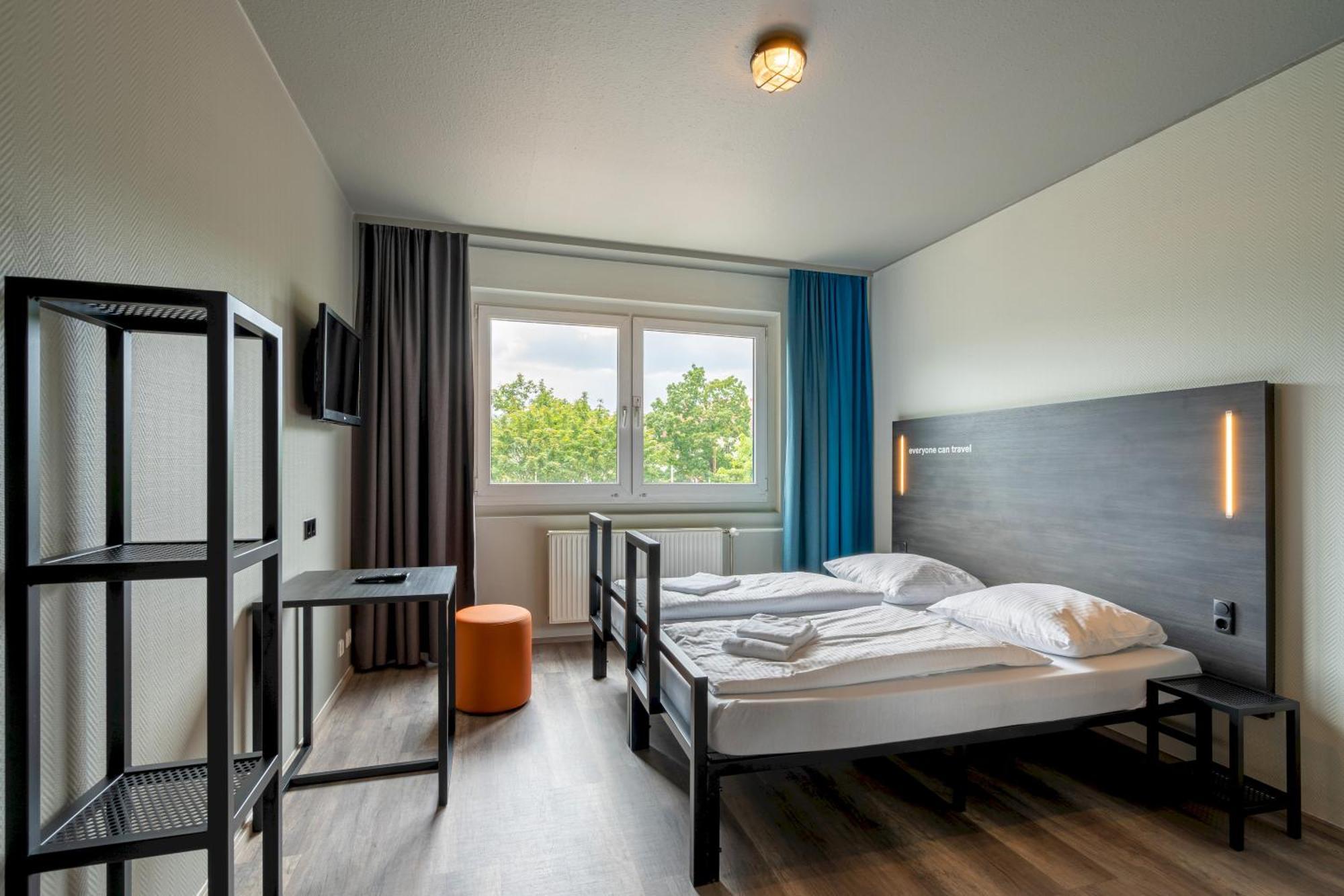 Twin Room,1145430958:JPEG