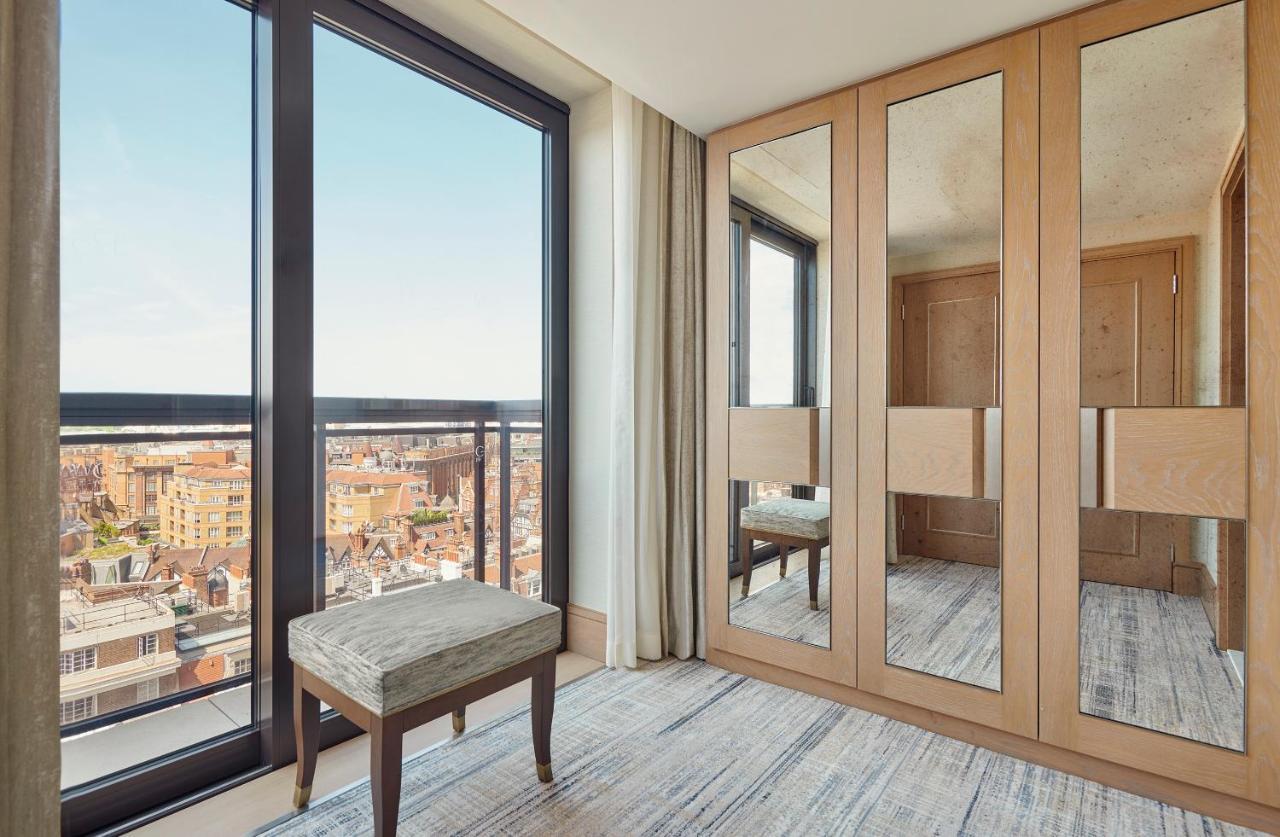 Luxury Suite exclusive access to Cadogan private gardens