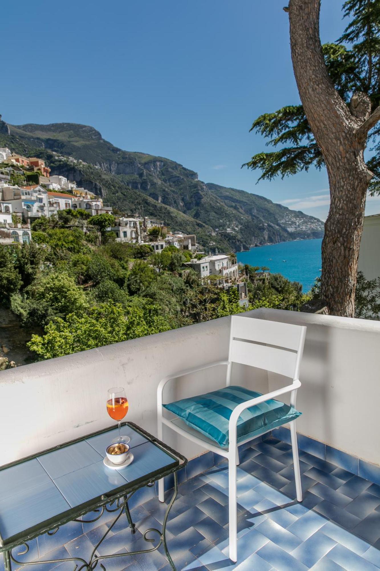 Standard Double or Twin Room with Partial Sea View,1580335839:JPEG