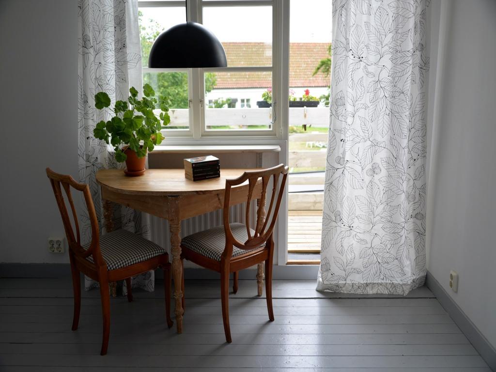 Double or Twin Room with Shared Bathroom,114800336:JPEG