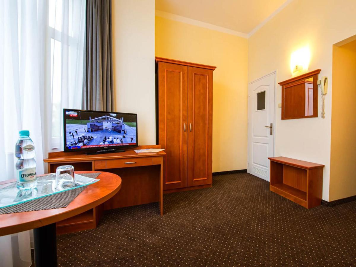 Single Room,1148514865:JPEG