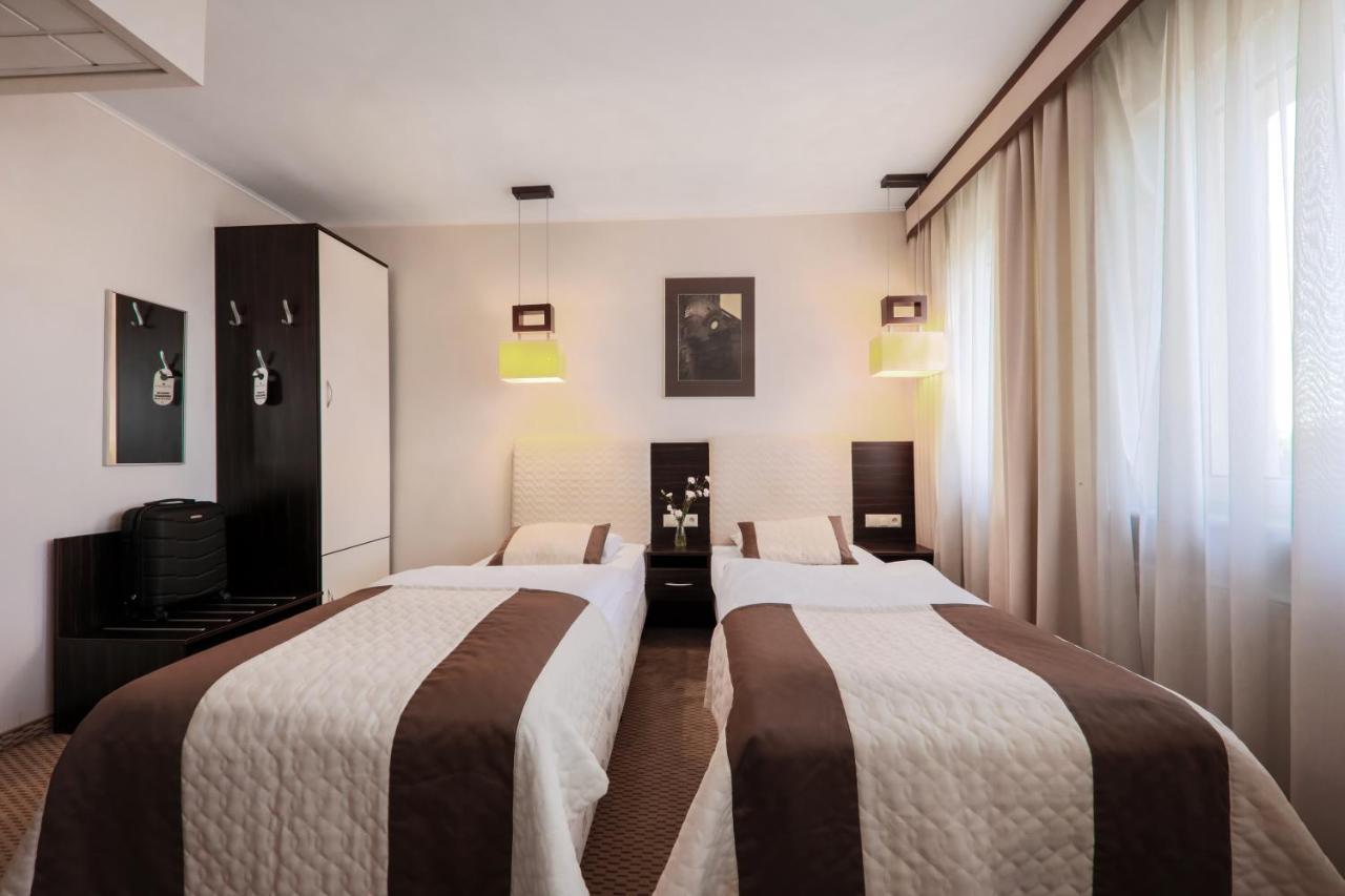 Large Twin Room
