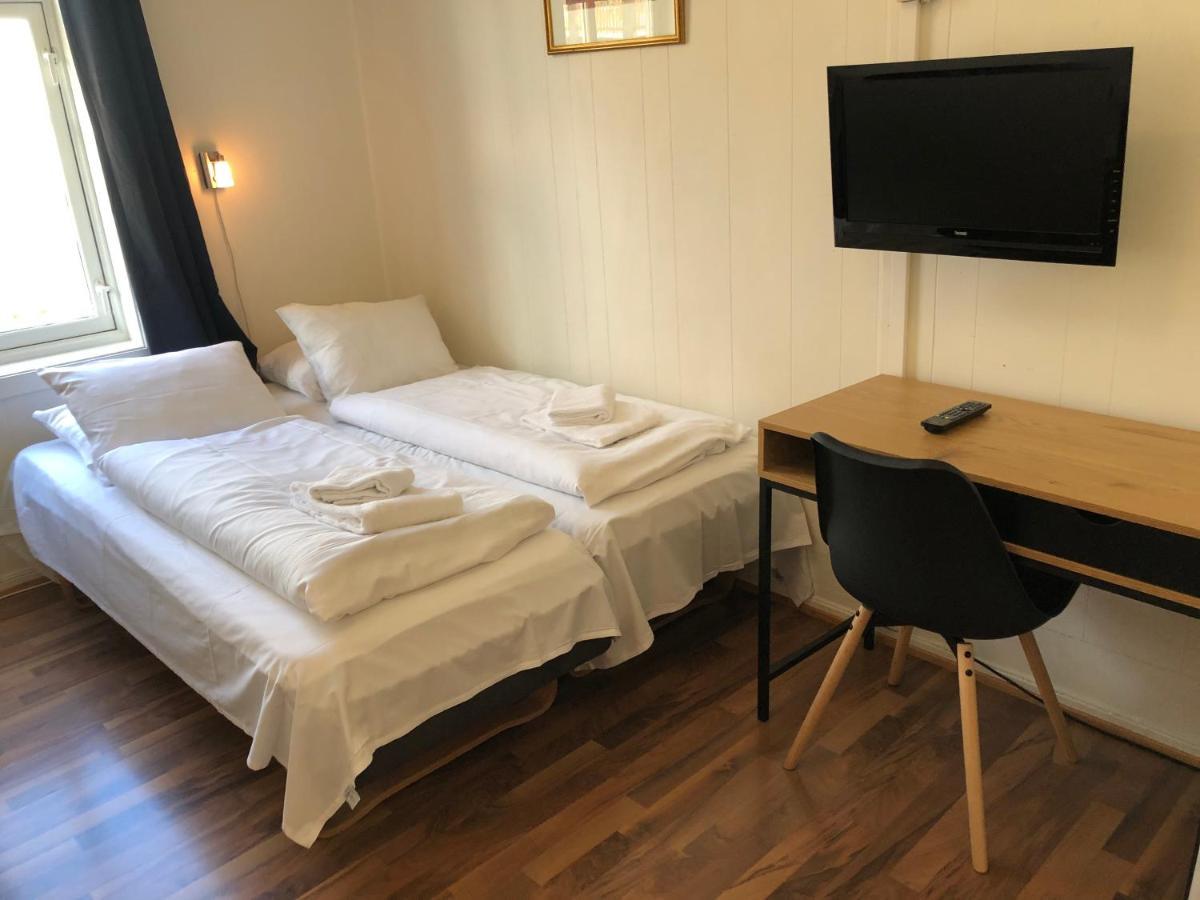 Dobbeltrom/Tomannsrom med felles bad
