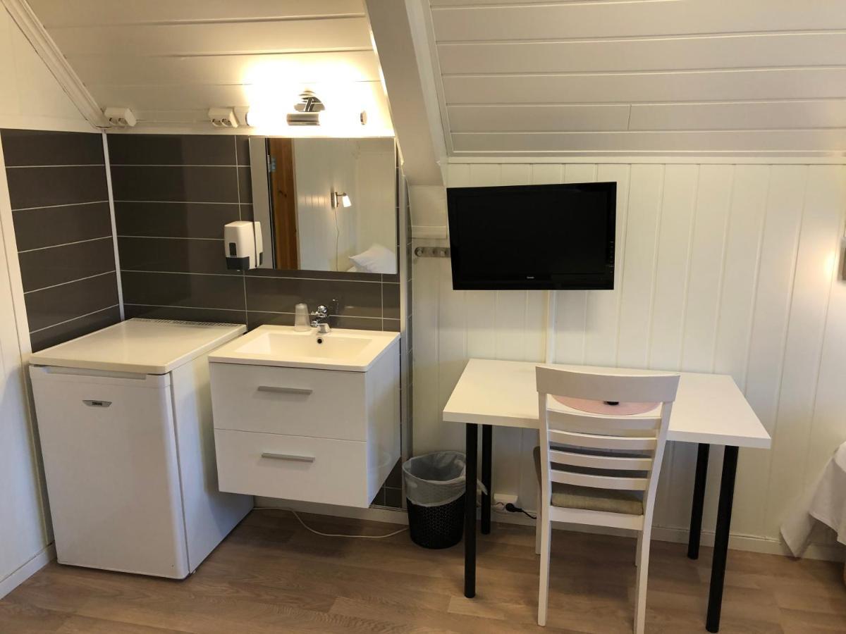 Dobbeltrom/Tremannsrom med felles bad