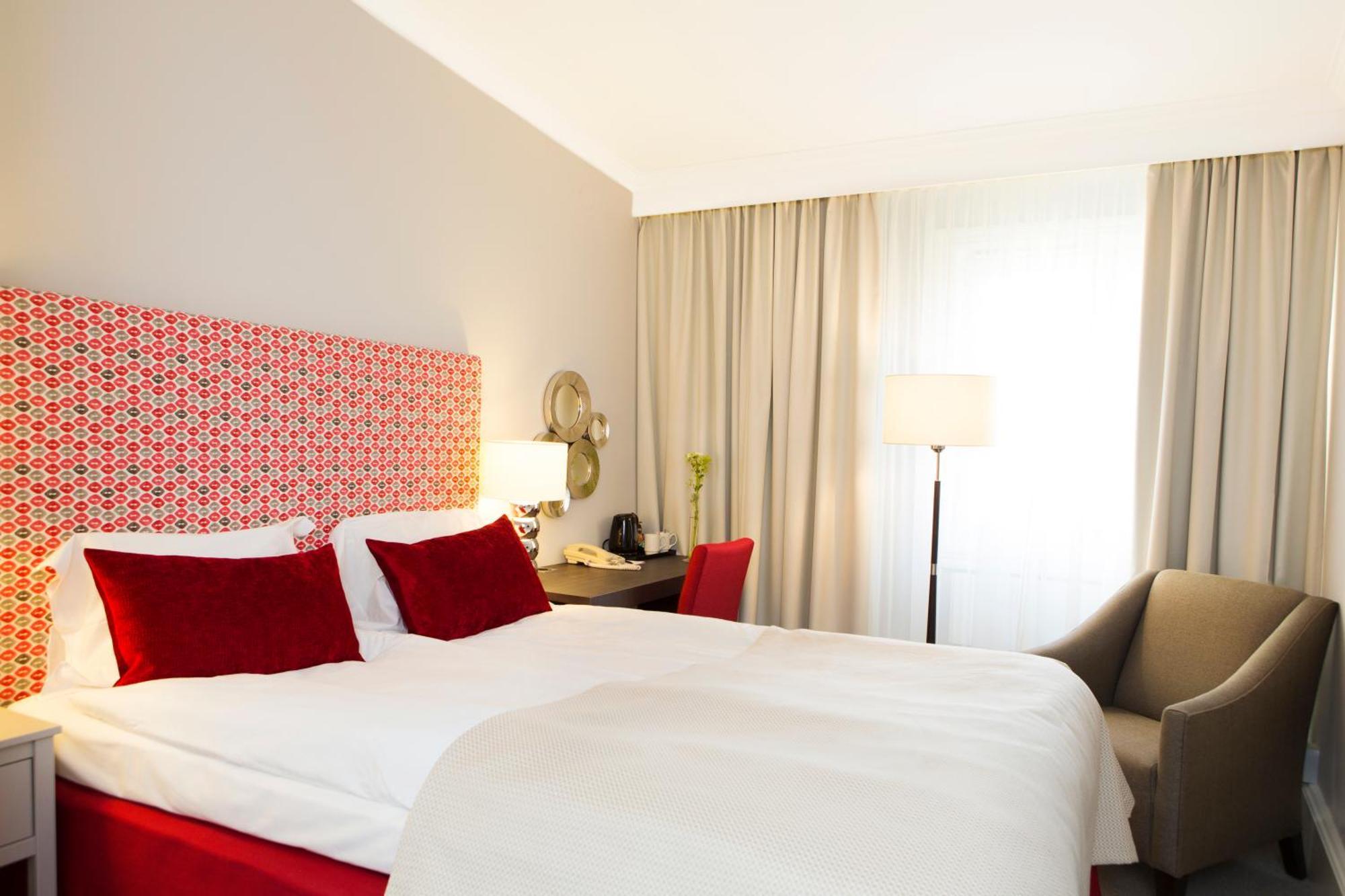 Standard Double Room,1216670530:JPEG