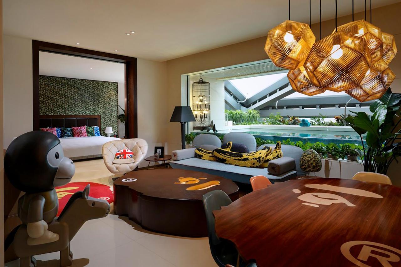 Deluxe Lagoon Suite