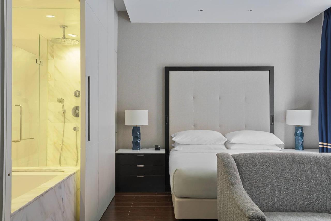 Suite med balkon og adgang til executive-loungen