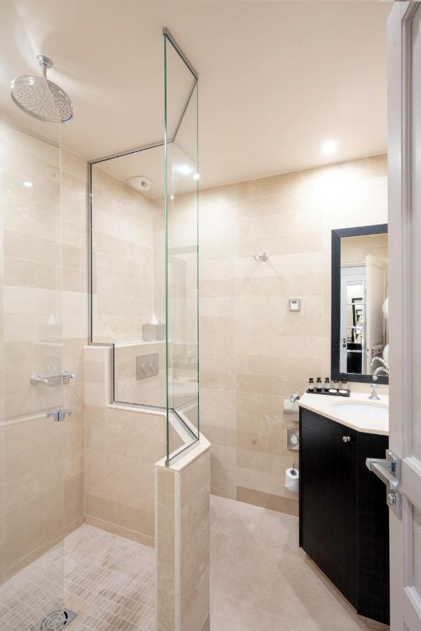 Deluxe Suite Balcony