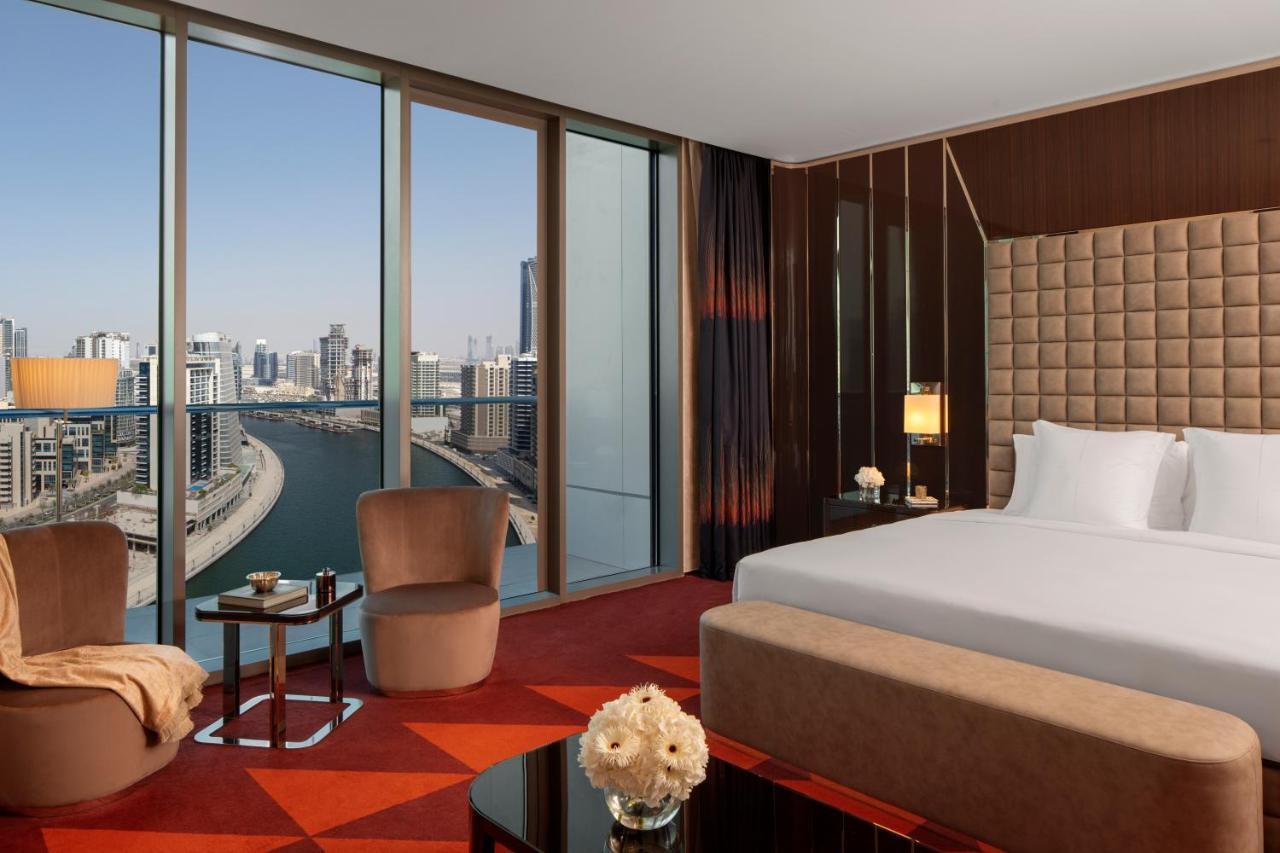 Rockstar King Suite