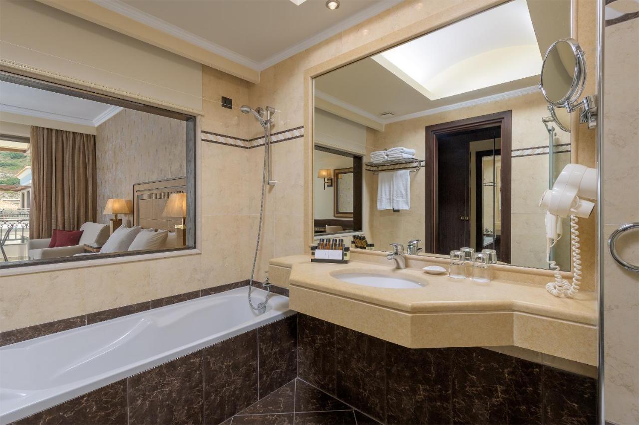 Luxury Suite Direct Pool Access,1165311243:JPEG
