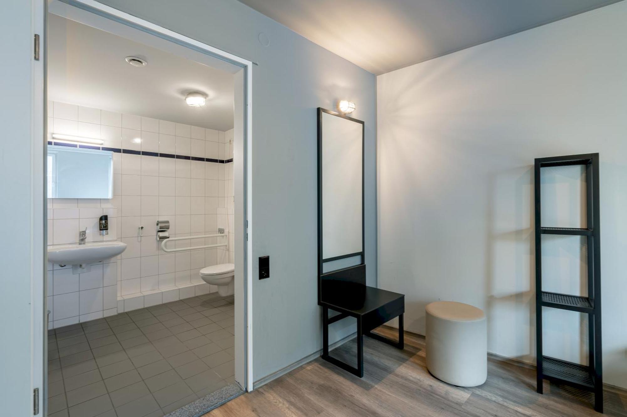 Triple Room,1588045647:JPEG
