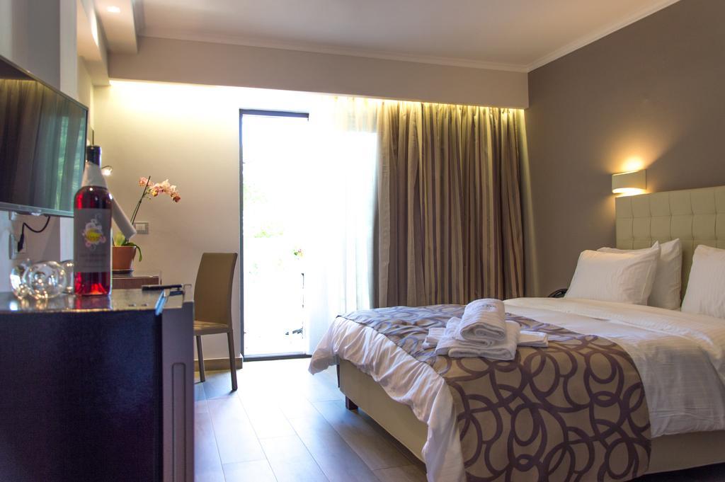 Deluxe Double or Twin Room,117143407:JPEG