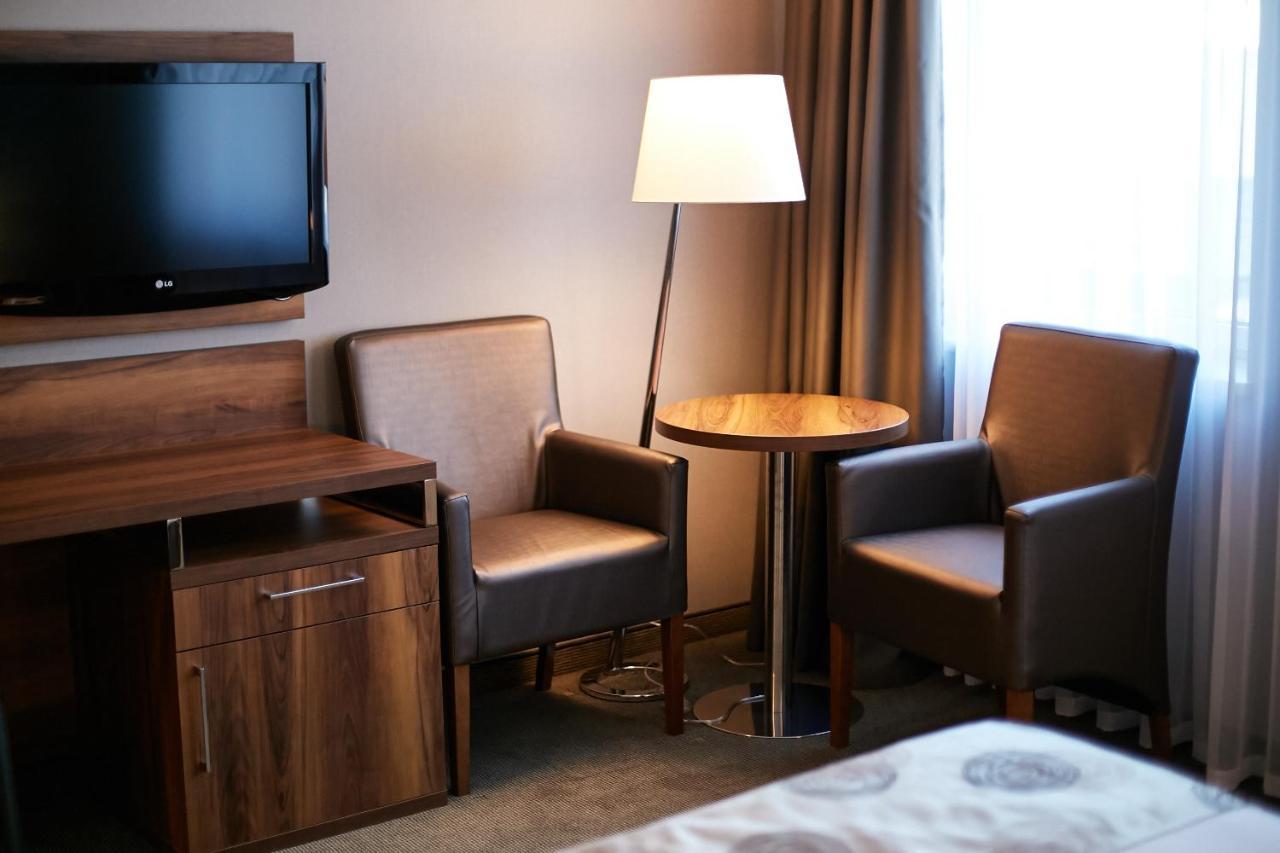 Standard Room,1589553407:JPEG