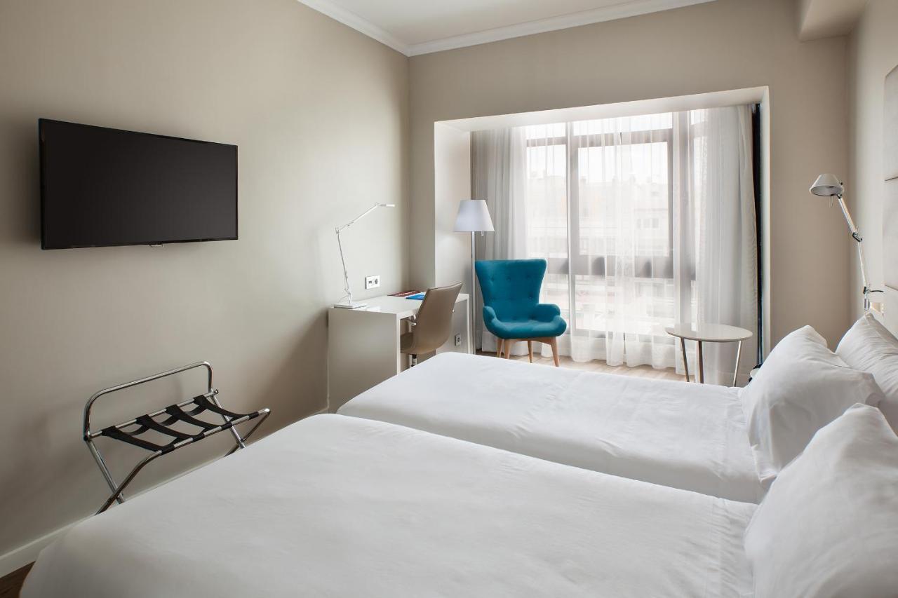 Standard Room with City View with Extra Bed