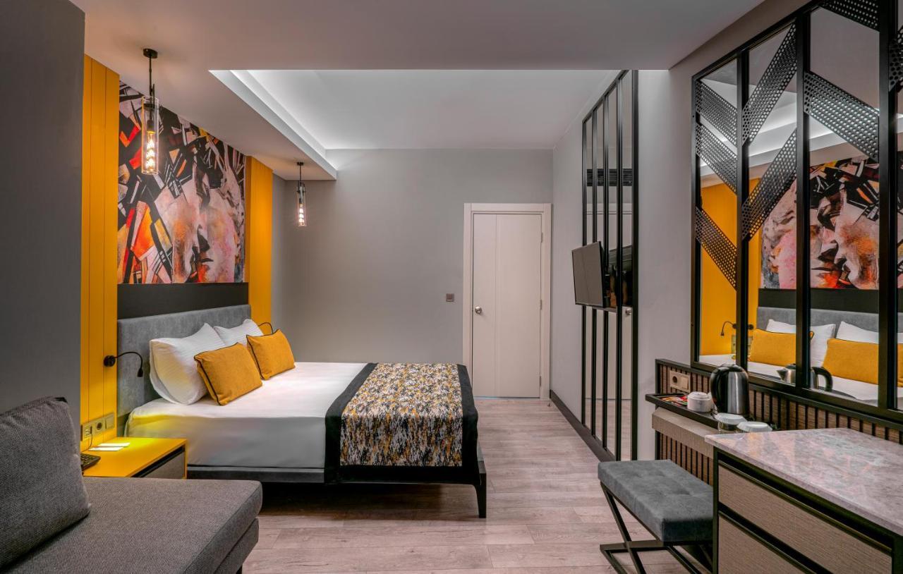 Family Room with Garden View,1176974554:JPEG