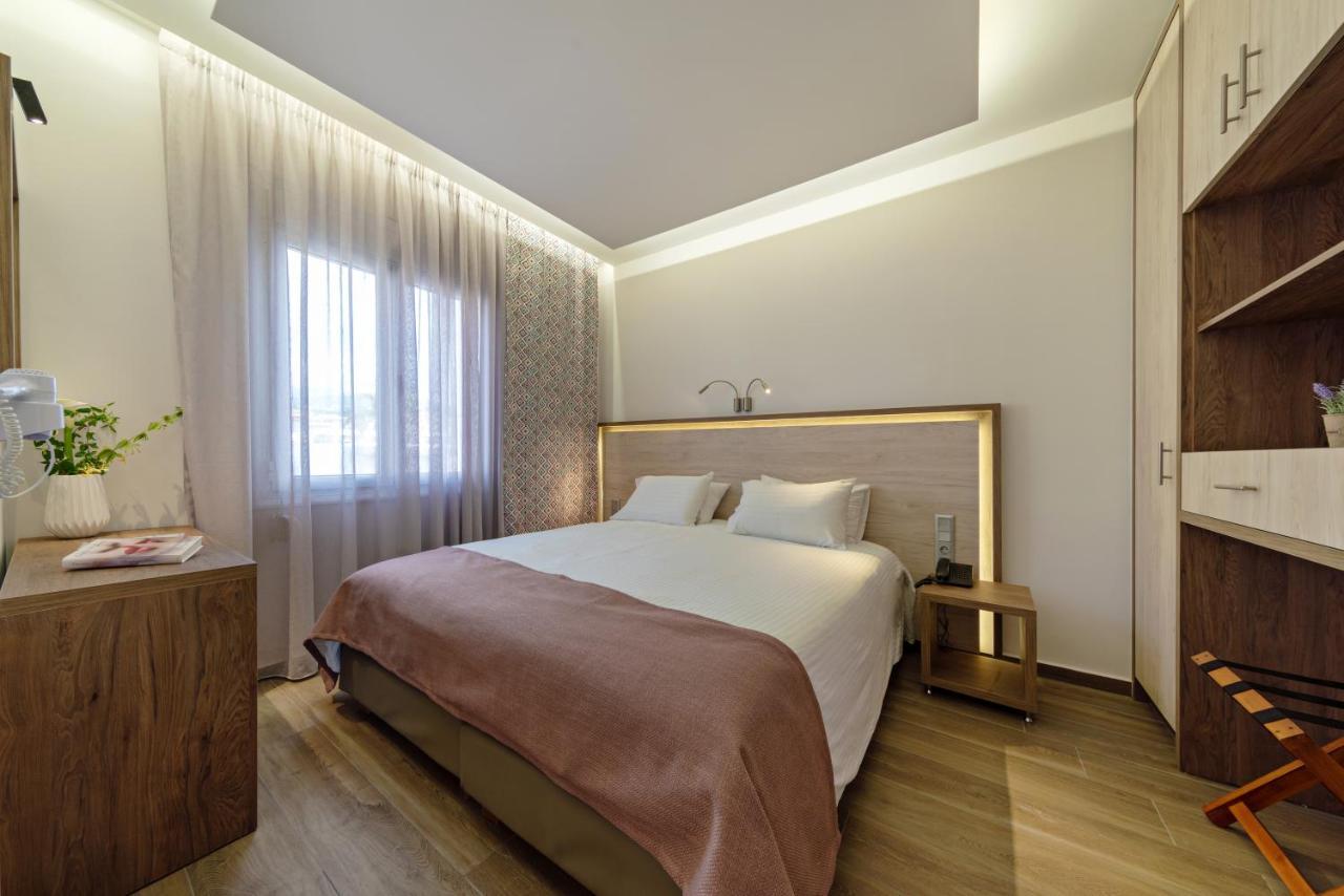 Deluxe One-Bedroom Apartment,1234212428:JPEG