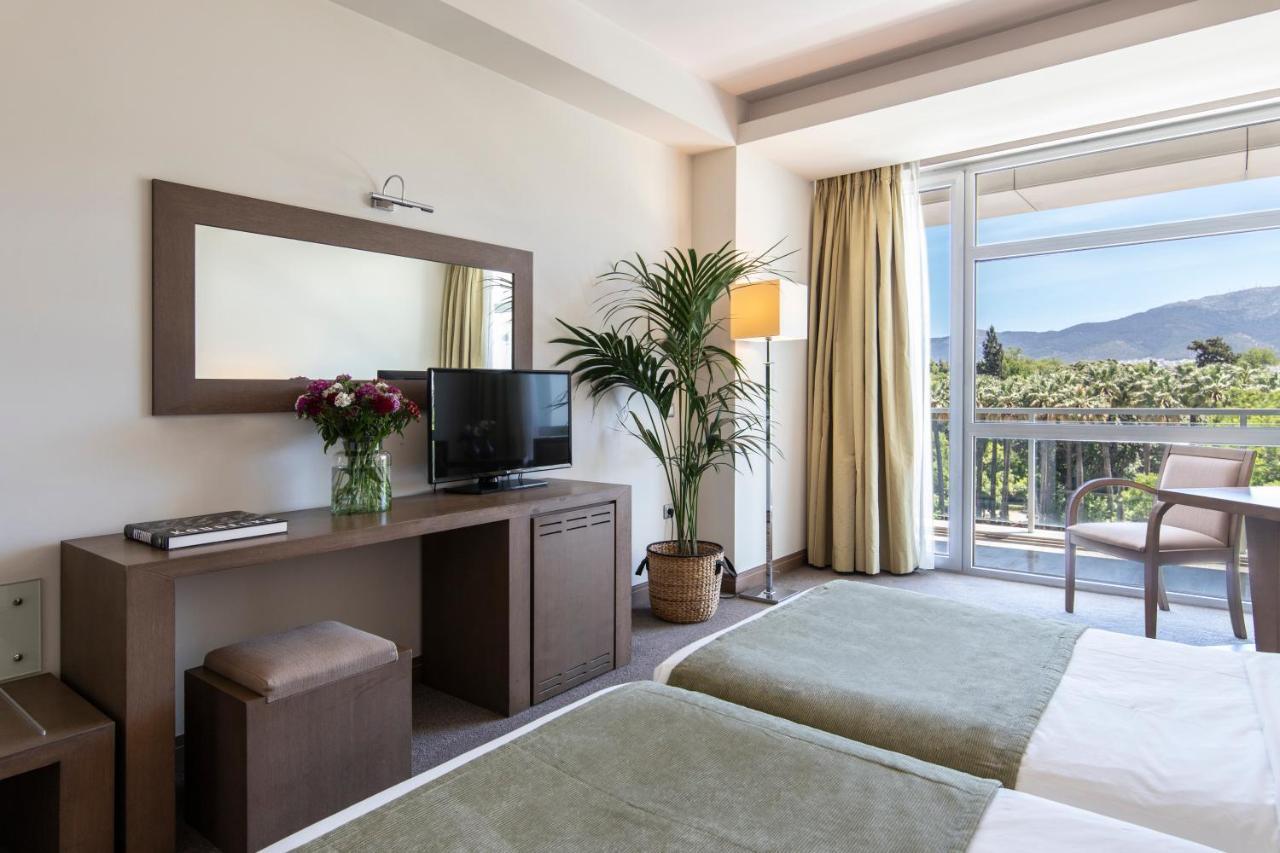 2 Double Rooms with Interconnecting Door,1178387950:JPEG