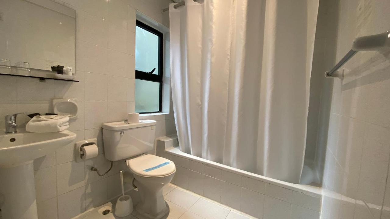 Double or Twin Room Partial Sea View